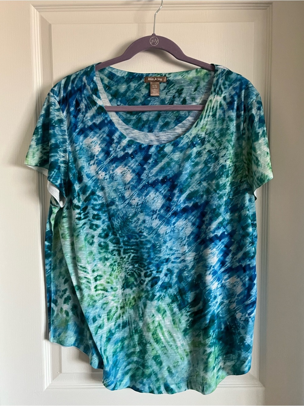 White Stag Blue and Green Tie-Dye Scoop Neck Tee 🪻